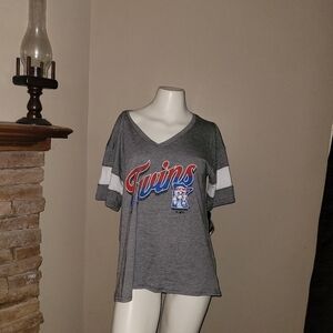 Twins Fanatics  M  NWT